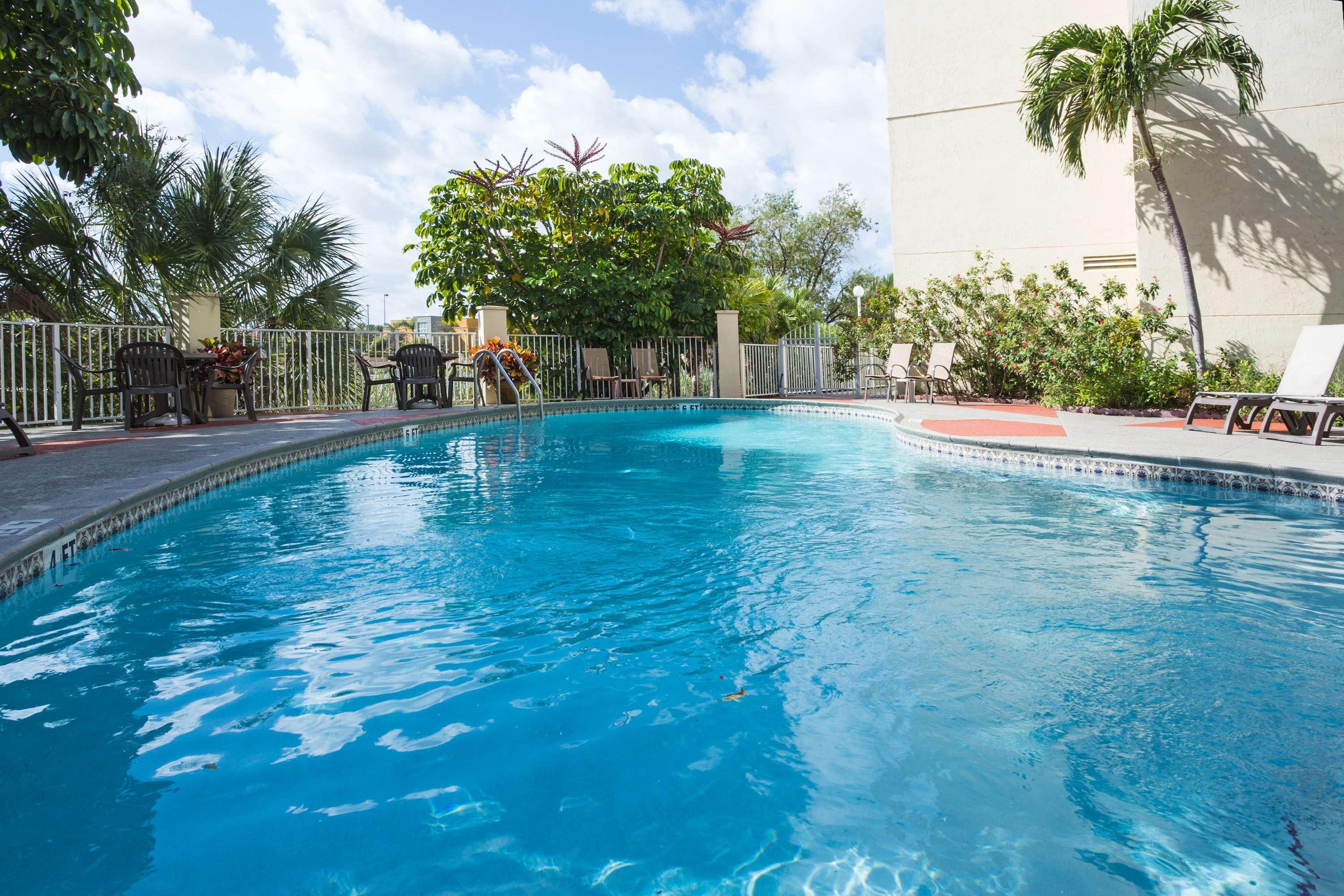 The Palms Inn & Suites Miami, Kendall, Fl Dış mekan fotoğraf